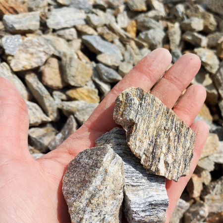 Kora Kamienna Gnejsowa 16-32 mm kamień naturalny gnejs do ogrodu 1000 kg TONA